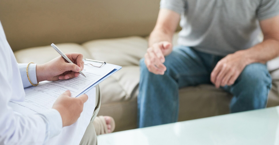 Psychologist conducting a therapy session at Morisset Doctors